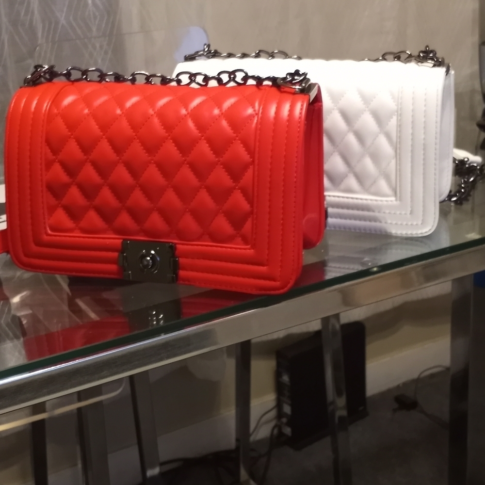 Designer Like Handbag - Picture 4 of 7